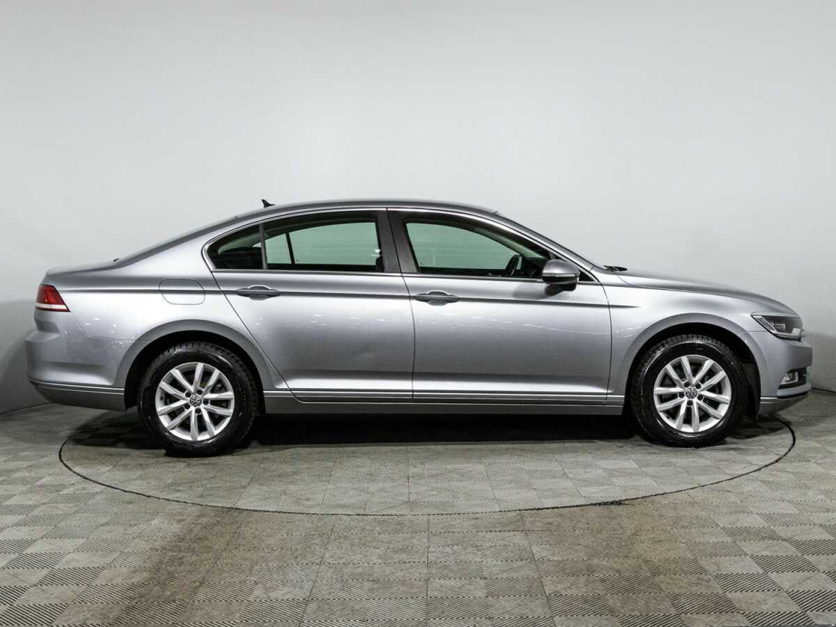 Купить Volkswagen Passat с пробегом. Фото: #3