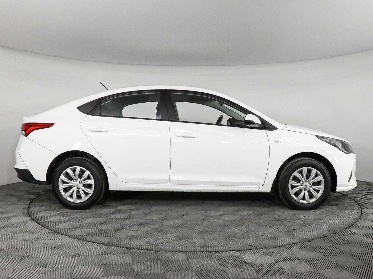 Купить Hyundai Accent с пробегом. Фото: #3