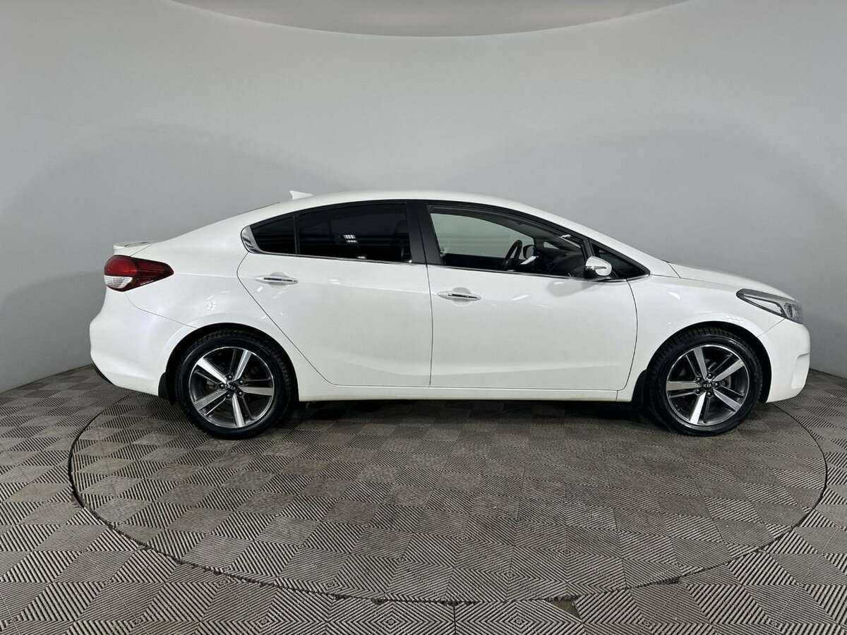 Купить Kia Cerato с пробегом. Фото: #3