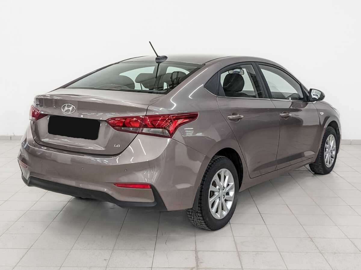 Купить Hyundai Solaris с пробегом. Фото: #4