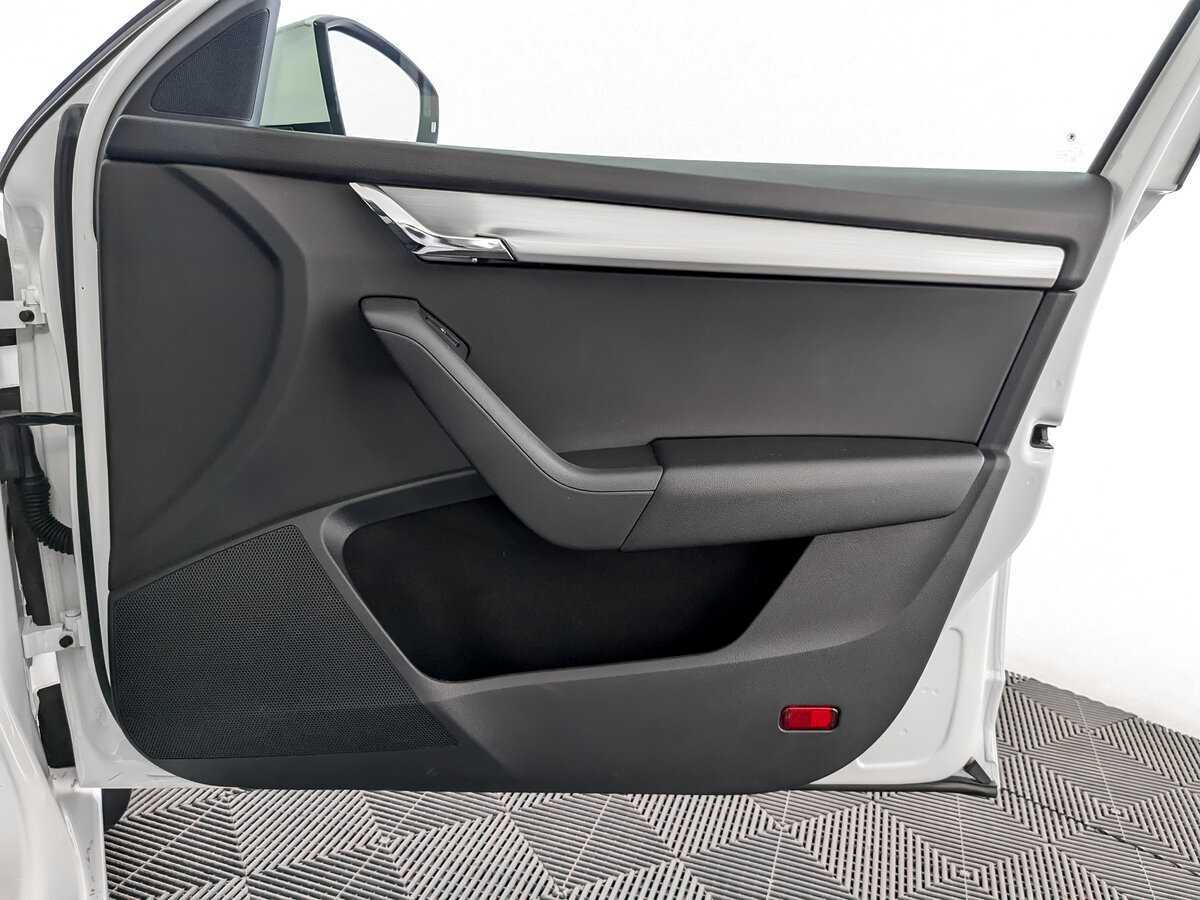 Купить Skoda Octavia с пробегом. Фото: #23