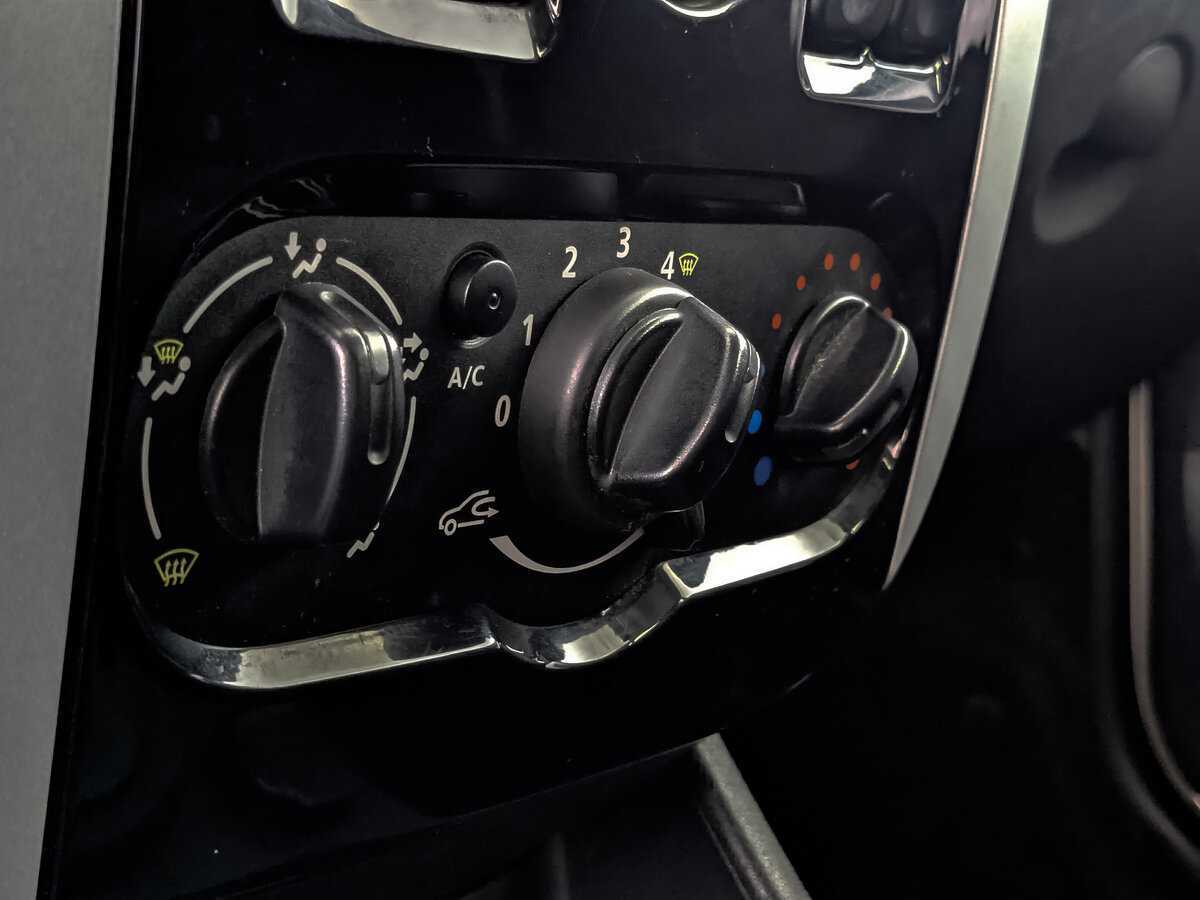 Купить Lada (ВАЗ) Largus с пробегом. Фото: #16