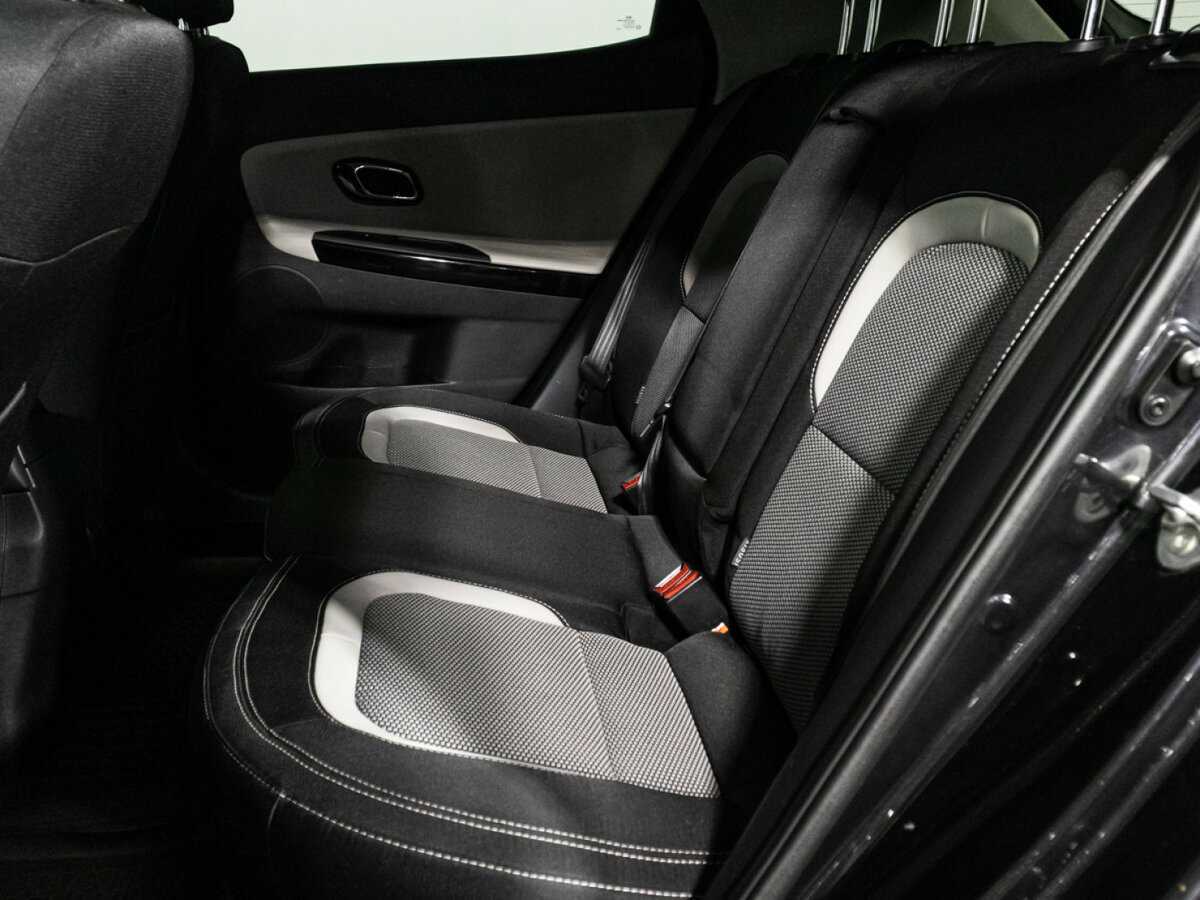 Купить Kia Ceed с пробегом. Фото: #9