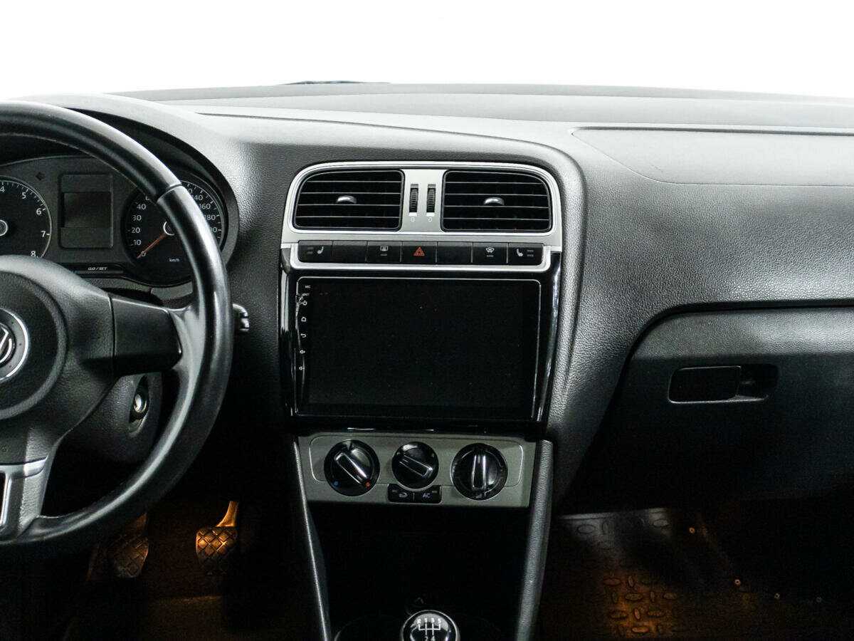 Купить Volkswagen Polo с пробегом. Фото: #13