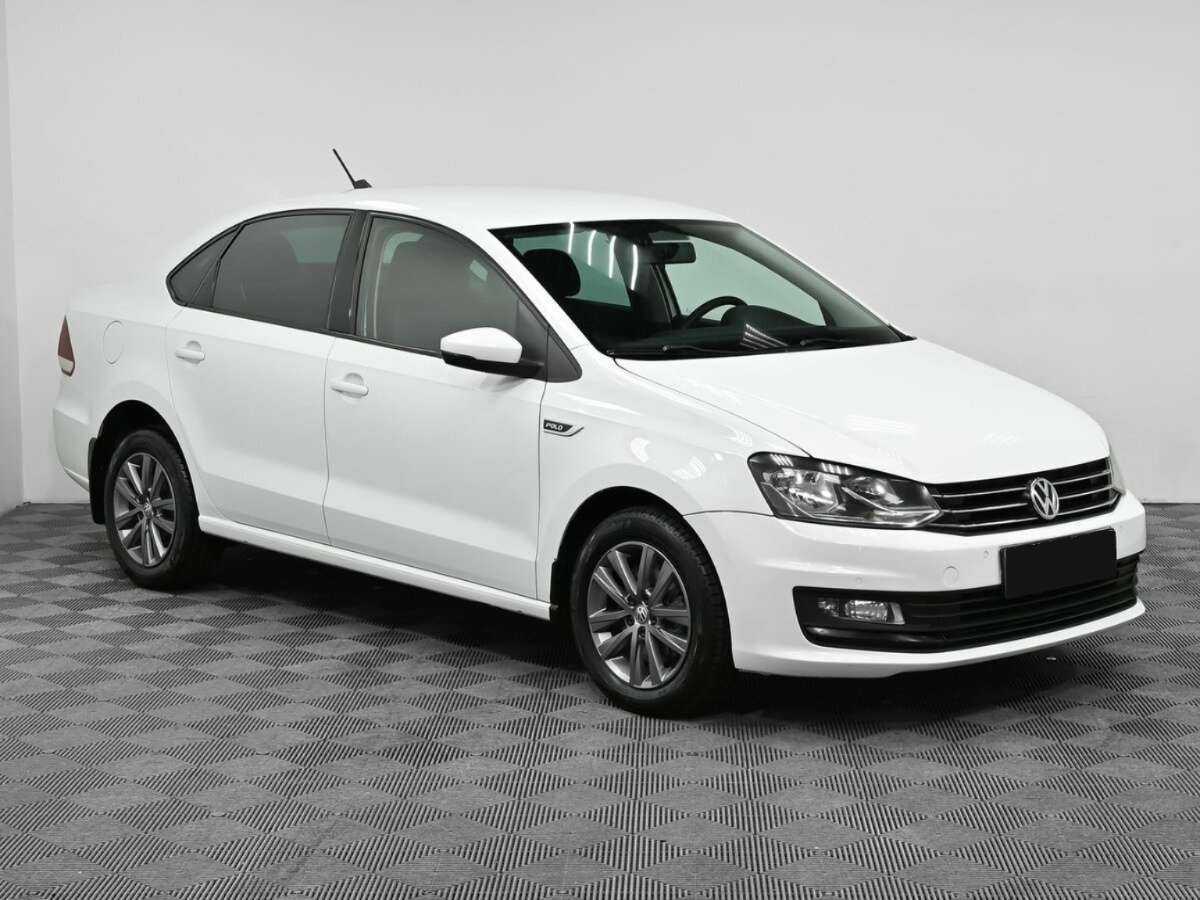 Купить Volkswagen Polo с пробегом. Фото: #2