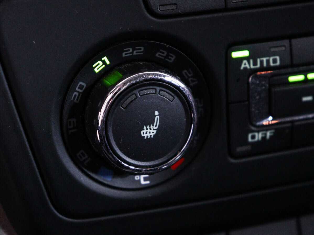 Купить Skoda Yeti с пробегом. Фото: #15