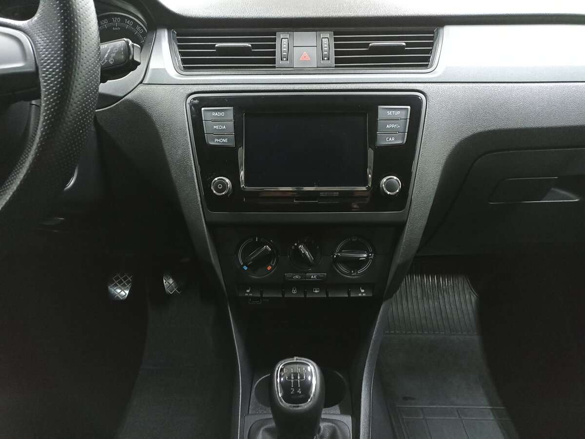 Купить Skoda Rapid с пробегом. Фото: #14