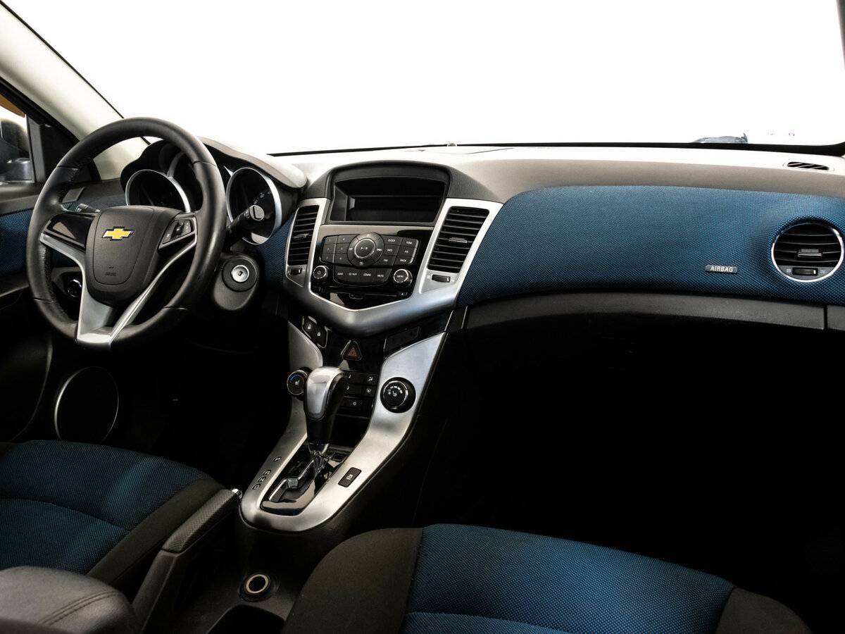 Купить Chevrolet Cruze с пробегом. Фото: #6