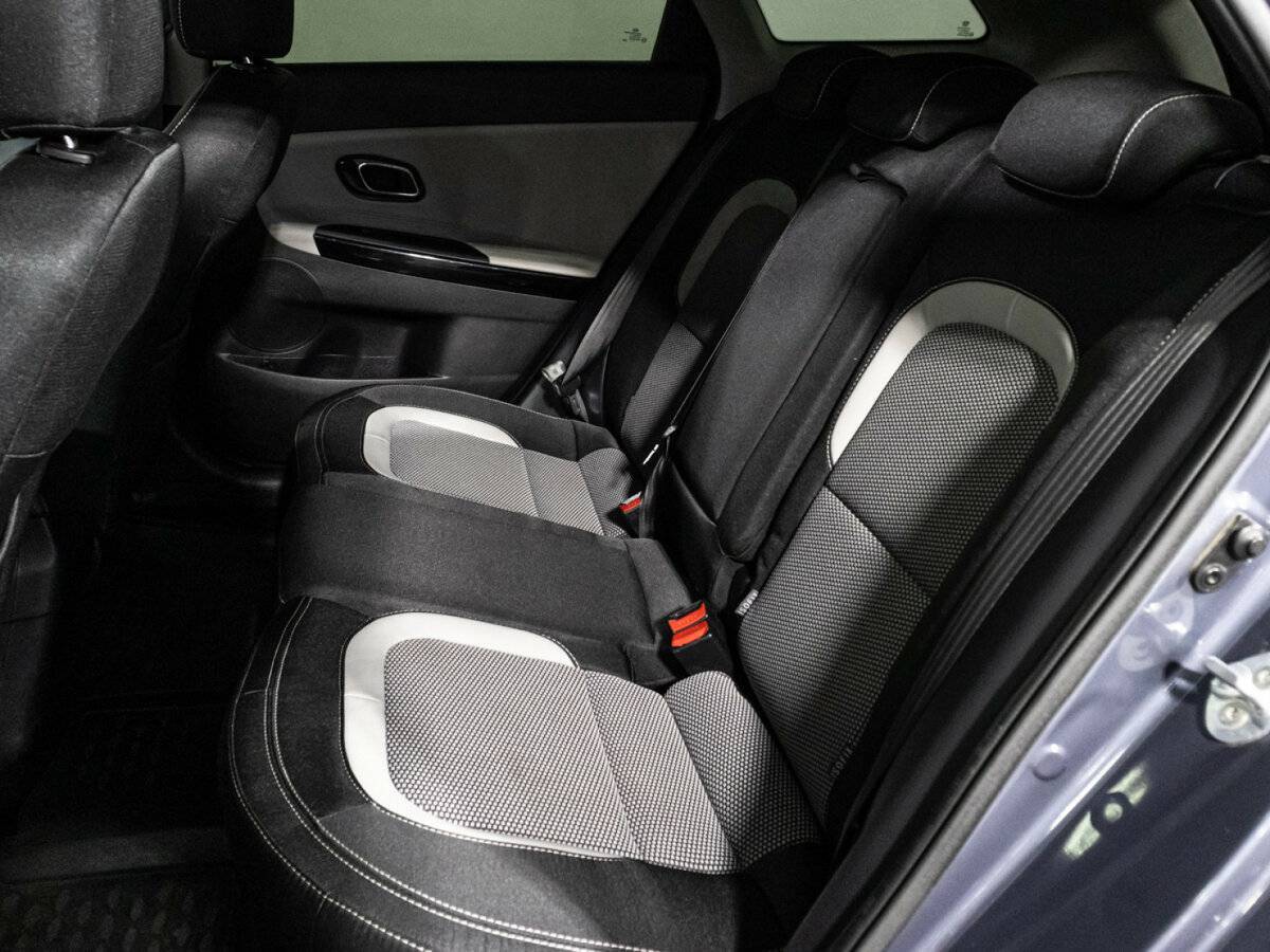Купить Kia Ceed с пробегом. Фото: #9