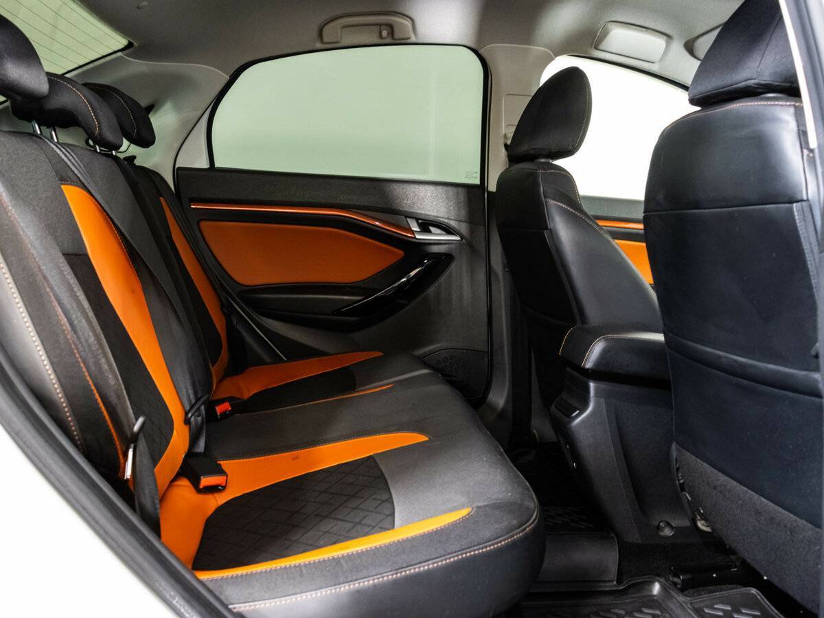 Купить Lada (ВАЗ) Vesta с пробегом. Фото: #14