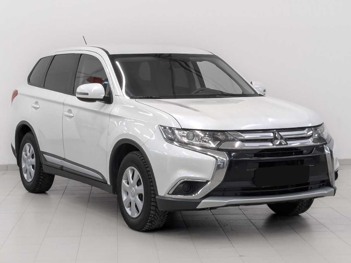 Купить Mitsubishi Outlander с пробегом. Фото: #2