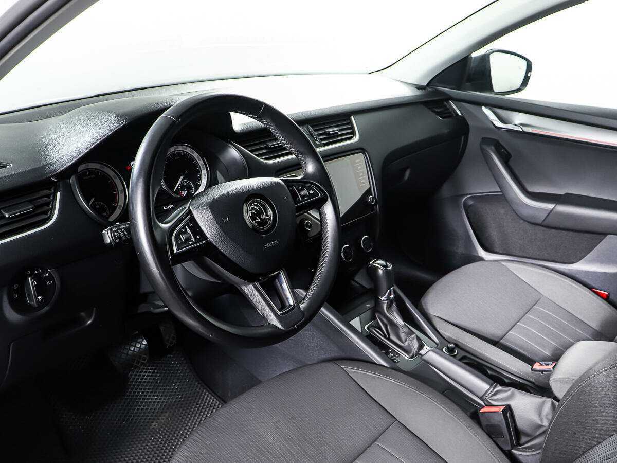 Купить Skoda Octavia с пробегом. Фото: #14