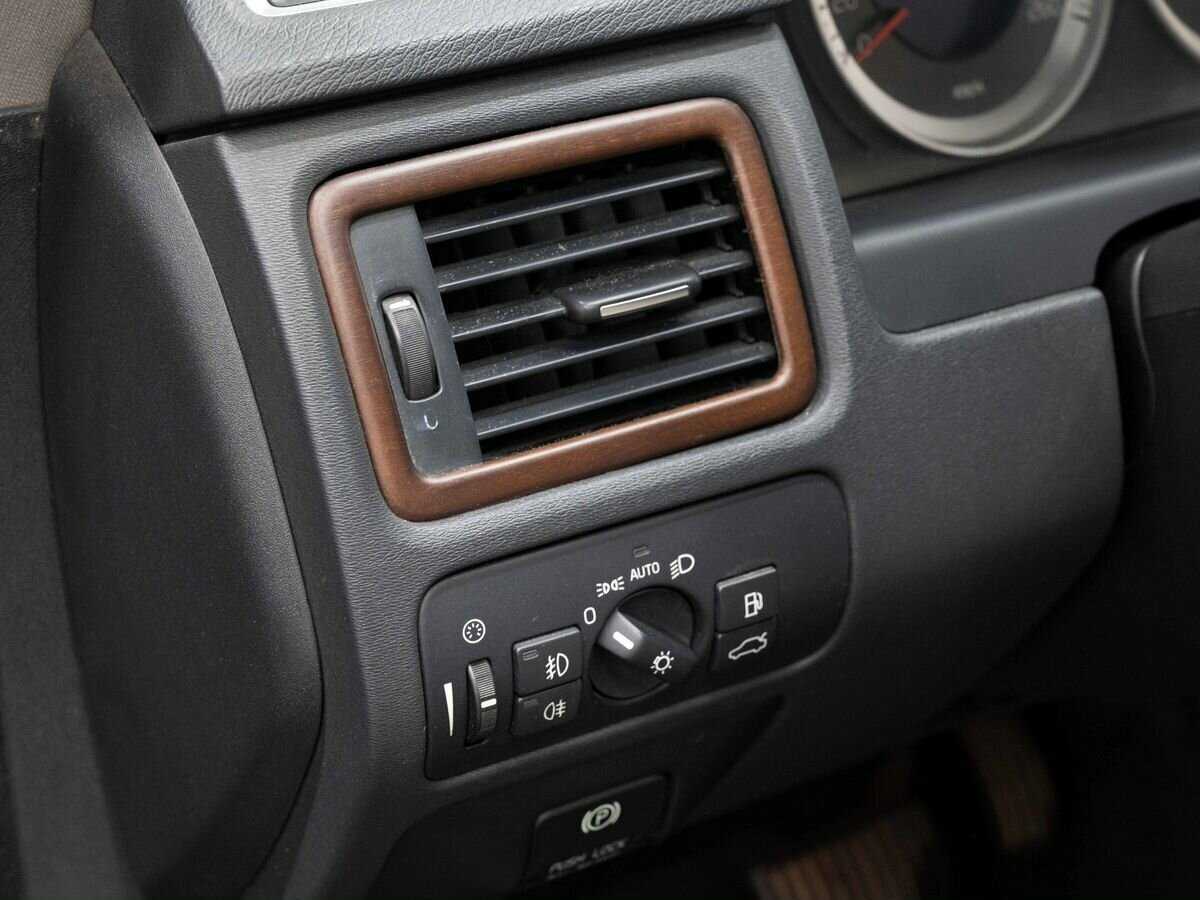 Купить Volvo S80 с пробегом. Фото: #21