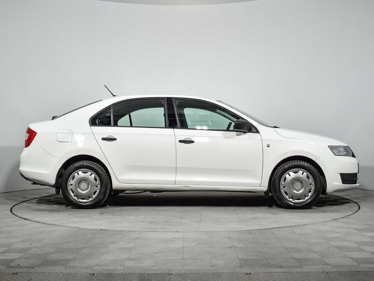 Купить Skoda Rapid с пробегом. Фото: #3
