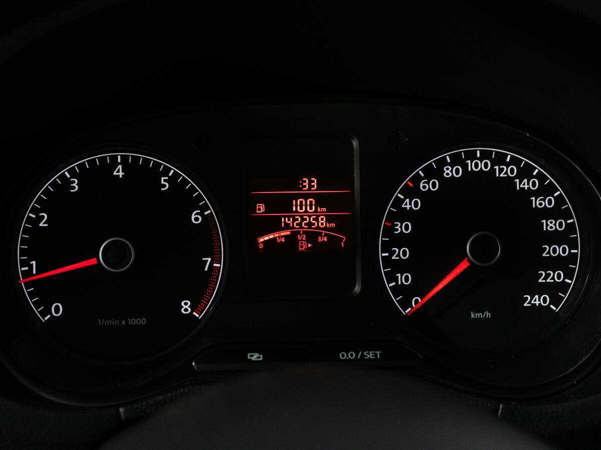 Купить Volkswagen Polo с пробегом. Фото: #11