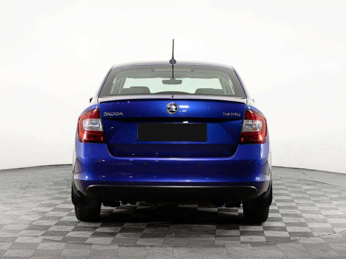 Купить Skoda Rapid с пробегом. Фото: #4
