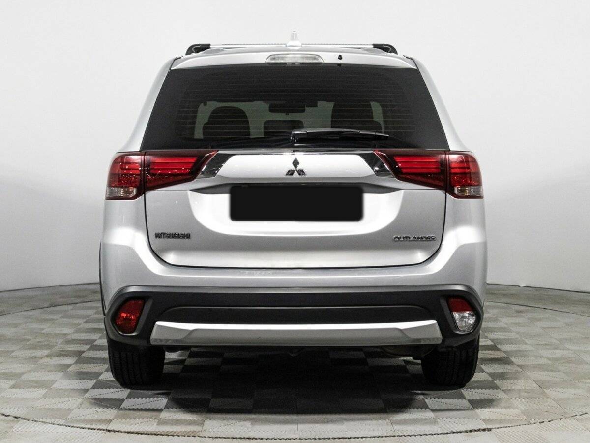 Купить Mitsubishi Outlander с пробегом. Фото: #5