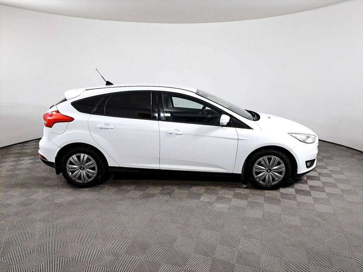 Купить Ford Focus с пробегом. Фото: #3