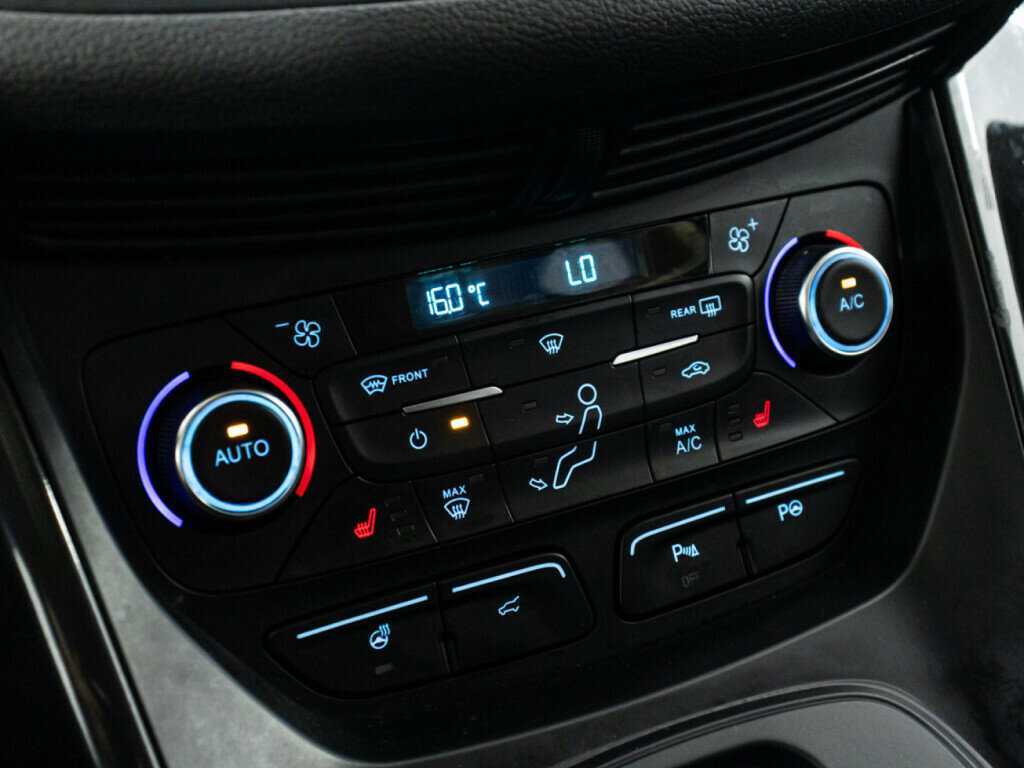 Купить Ford Kuga с пробегом. Фото: #17