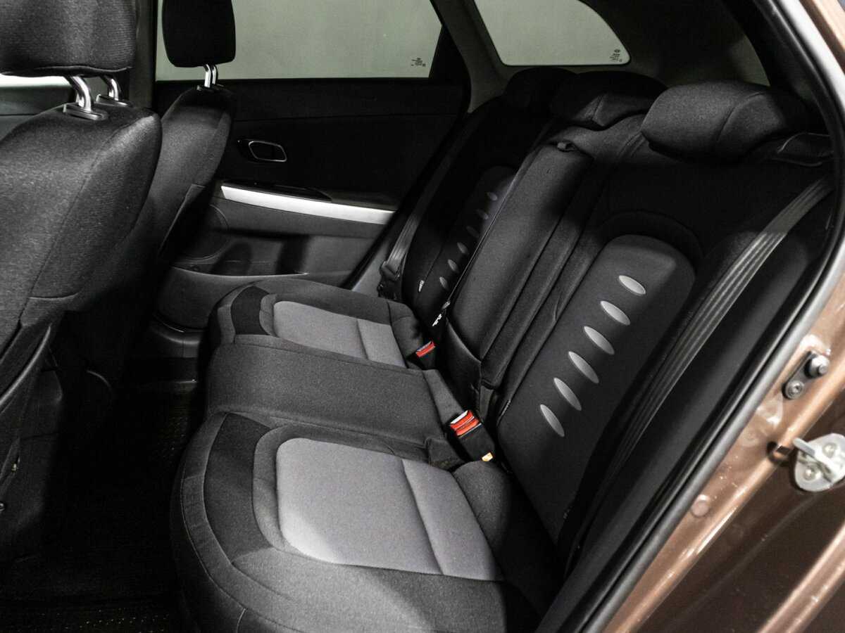 Купить Kia Ceed с пробегом. Фото: #9