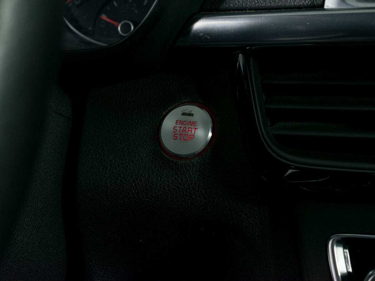 Купить Kia Optima с пробегом. Фото: #9