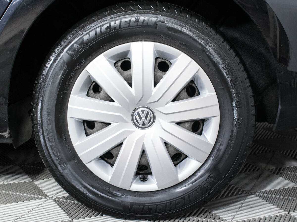 Купить Volkswagen Jetta с пробегом. Фото: #15