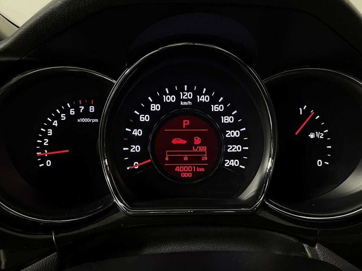 Купить Kia Ceed с пробегом. Фото: #10