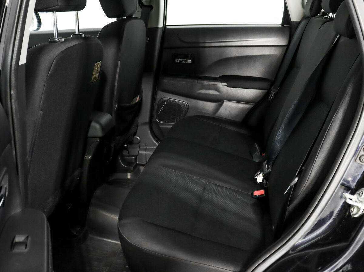 Купить Mitsubishi ASX с пробегом. Фото: #9