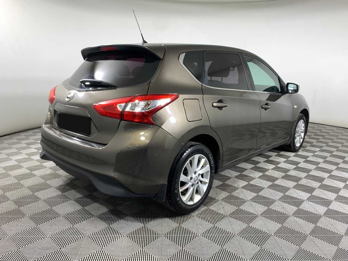 Купить Nissan Tiida с пробегом. Фото: #4