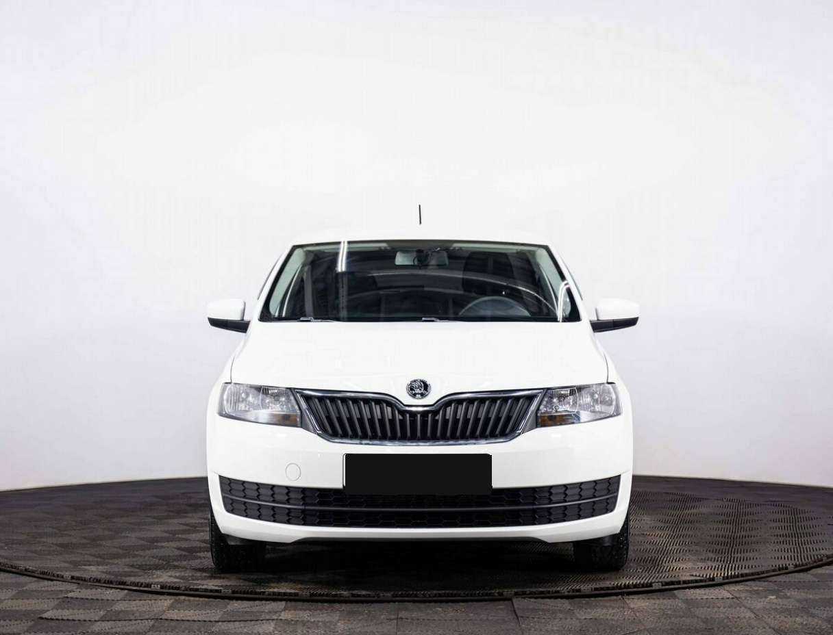 Купить Skoda Rapid с пробегом. Фото: #1
