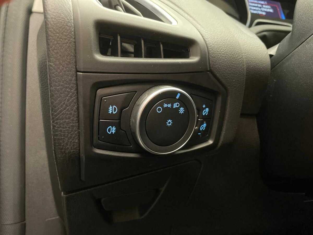 Купить Ford Focus с пробегом. Фото: #13