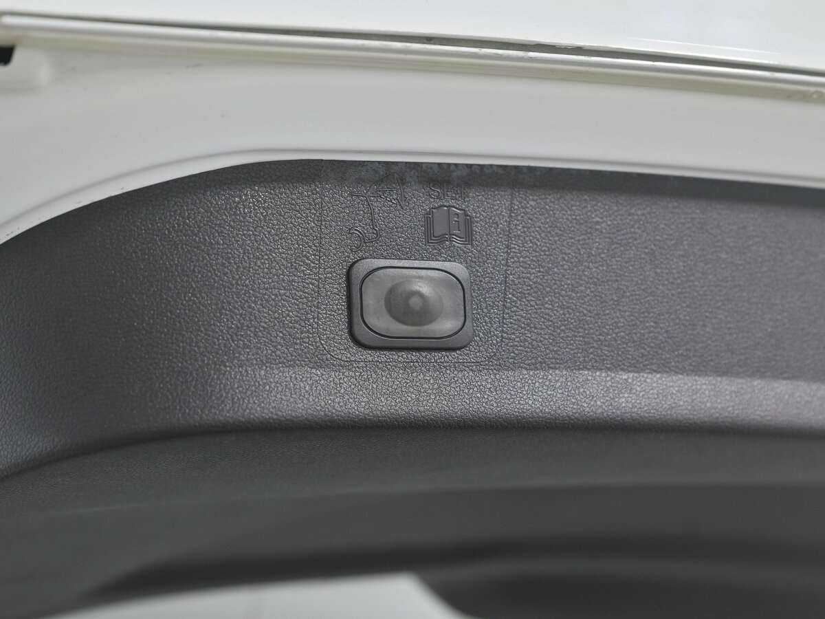 Купить Ford Kuga с пробегом. Фото: #16