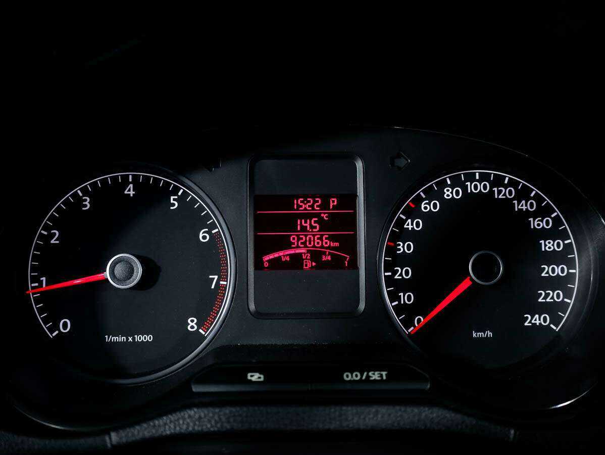 Купить Volkswagen Polo с пробегом. Фото: #9