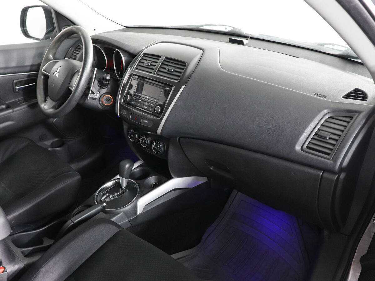 Купить Mitsubishi ASX с пробегом. Фото: #9