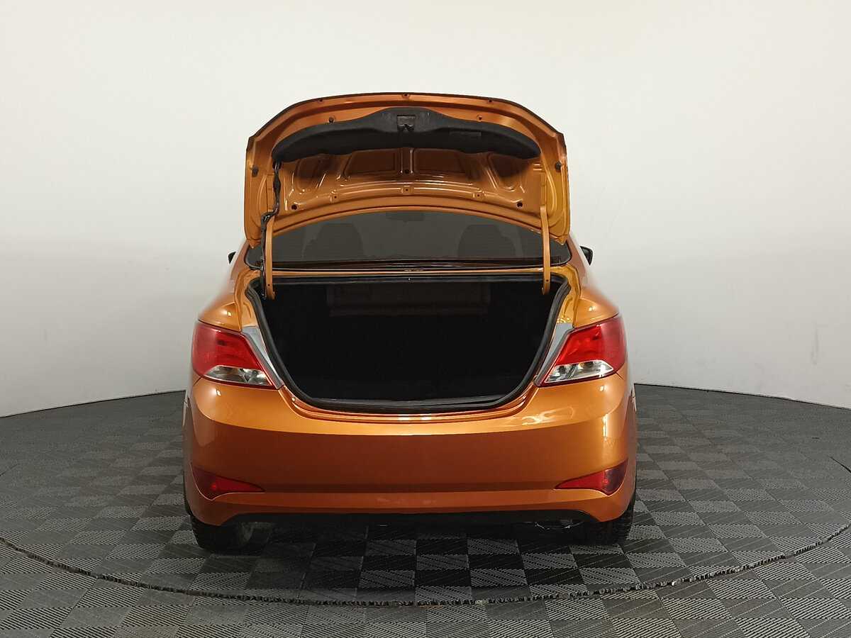 Купить Hyundai Solaris с пробегом. Фото: #7