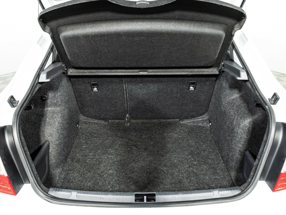 Купить Skoda Rapid с пробегом. Фото: #15