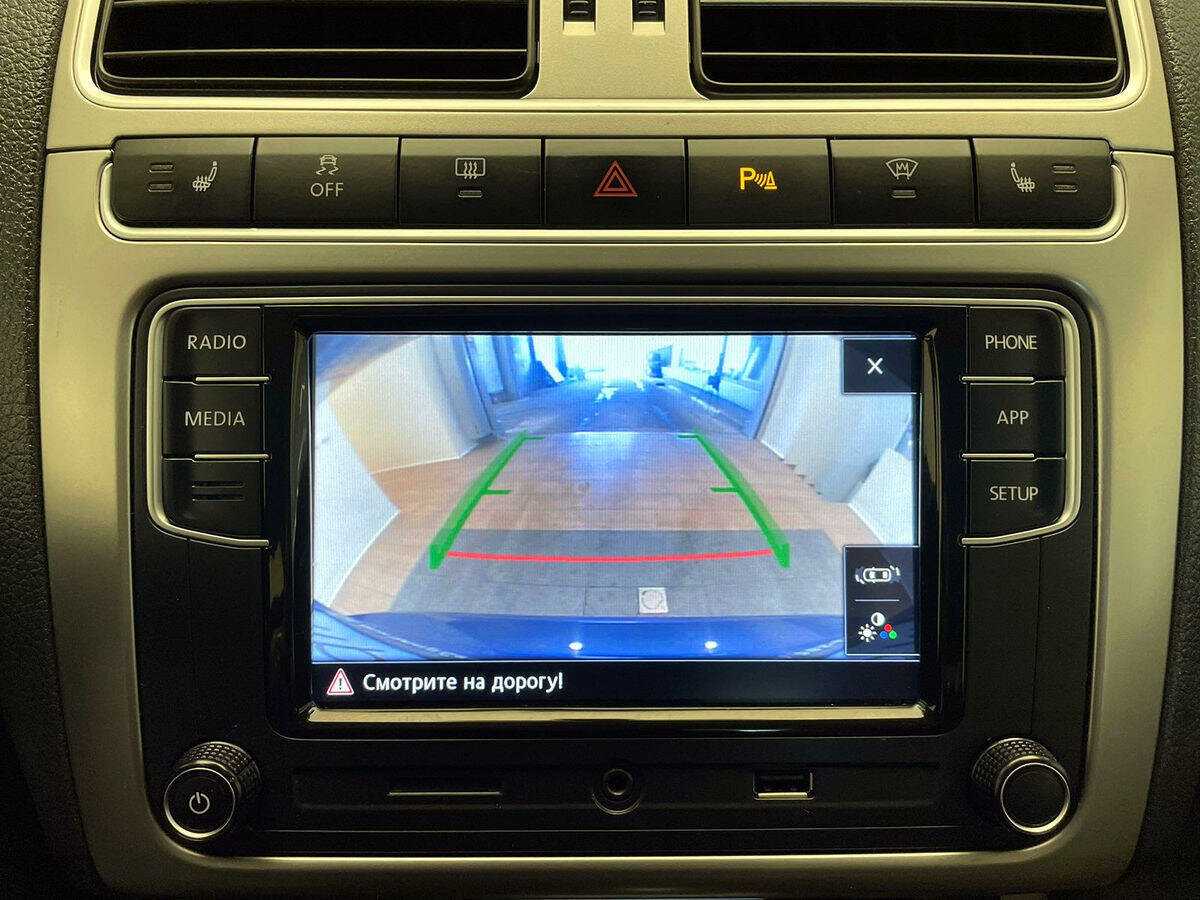 Купить Volkswagen Polo с пробегом. Фото: #17