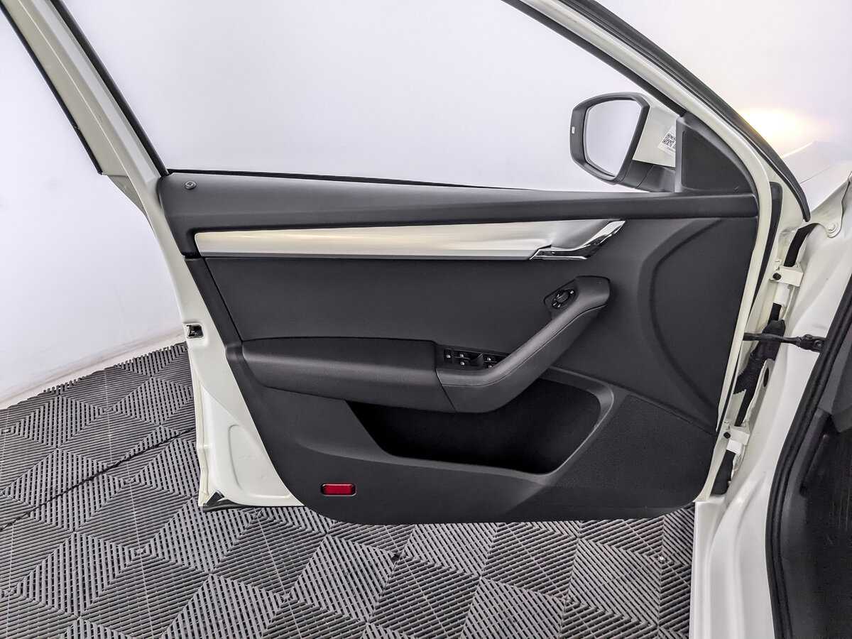 Купить Skoda Octavia с пробегом. Фото: #14