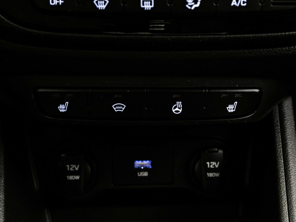 Купить Hyundai Solaris с пробегом. Фото: #12