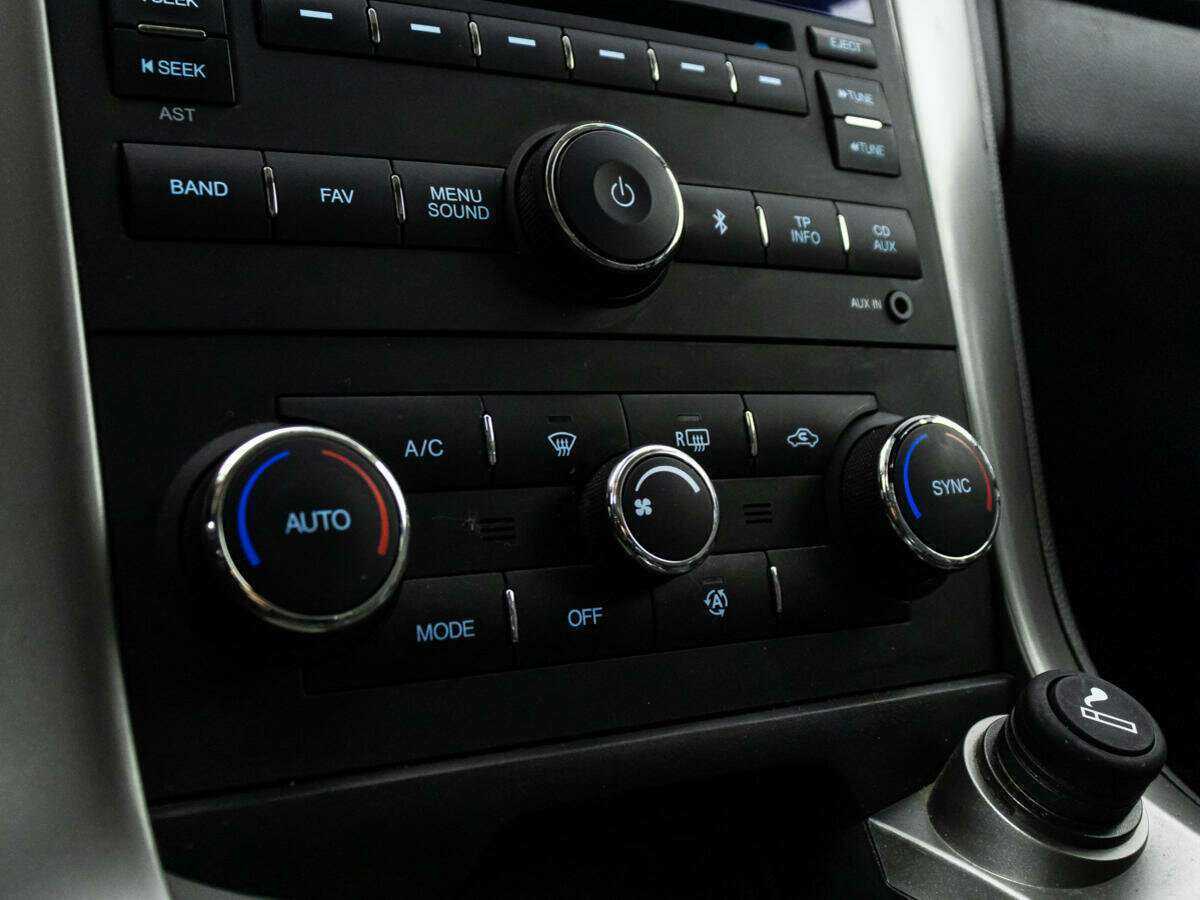 Купить Chevrolet Captiva с пробегом. Фото: #14