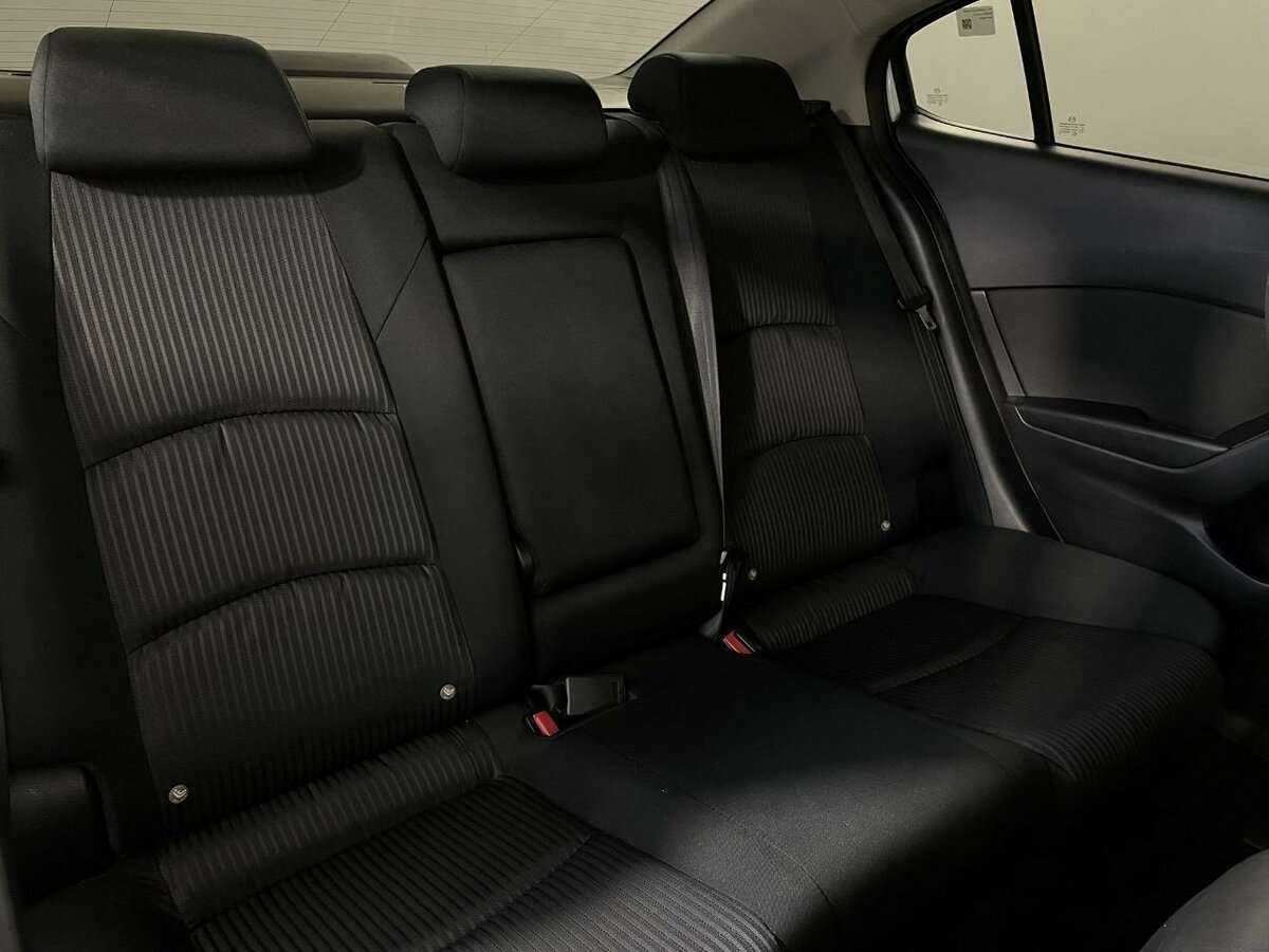 Купить Mazda 3 с пробегом. Фото: #14