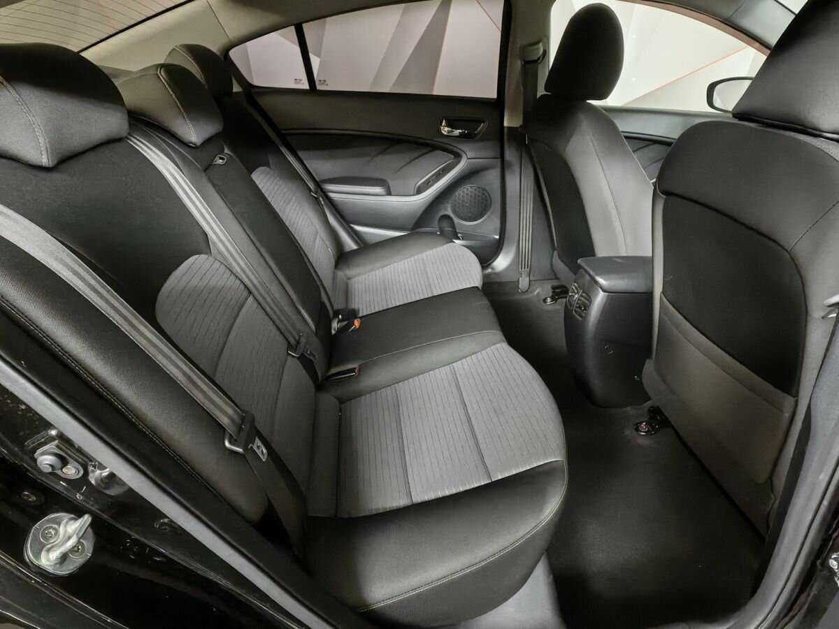 Купить Kia Cerato с пробегом. Фото: #11