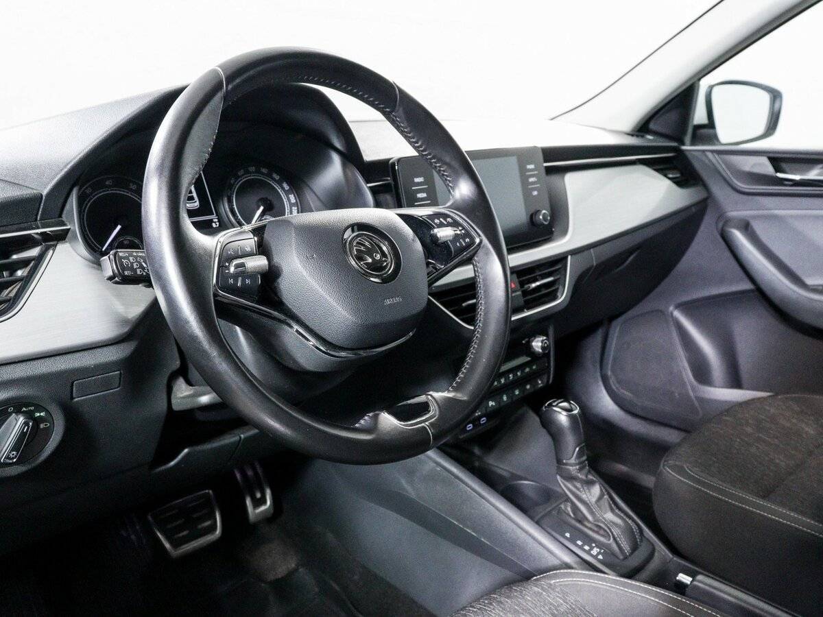 Купить Skoda Rapid с пробегом. Фото: #12