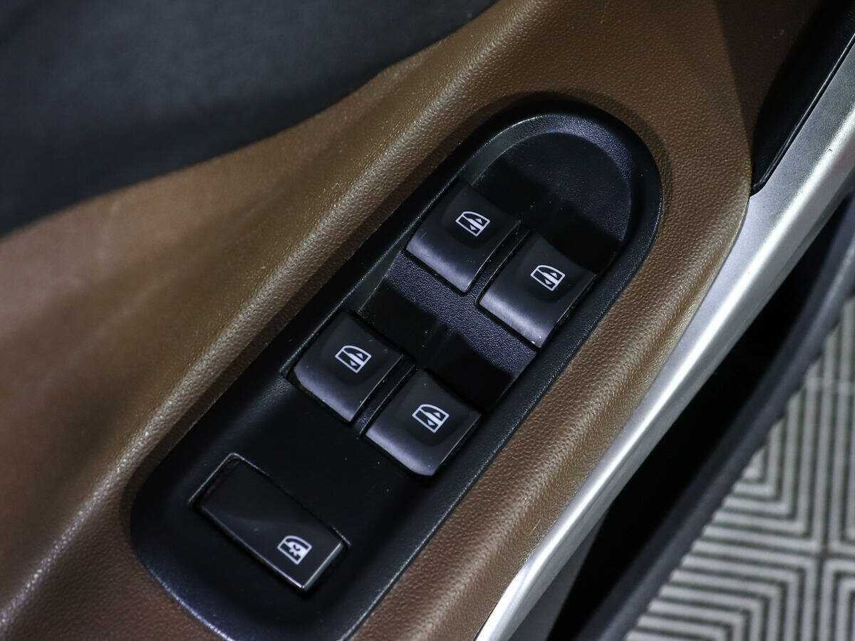 Купить Lada (ВАЗ) XRAY с пробегом. Фото: #14