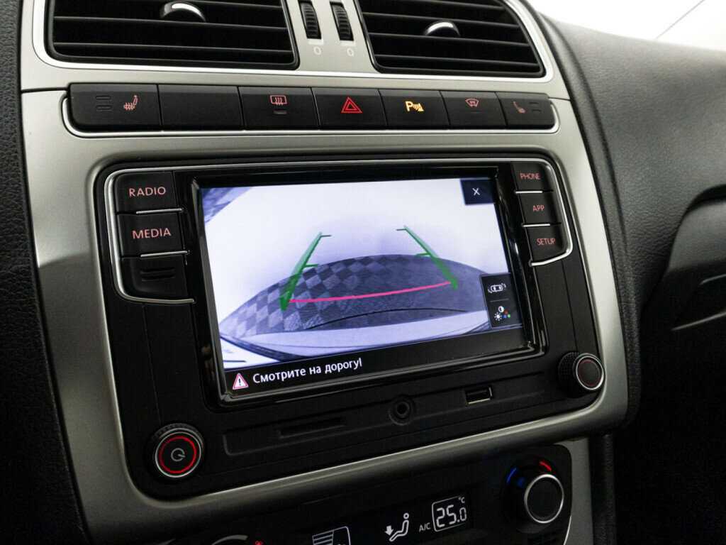 Купить Volkswagen Polo с пробегом. Фото: #14