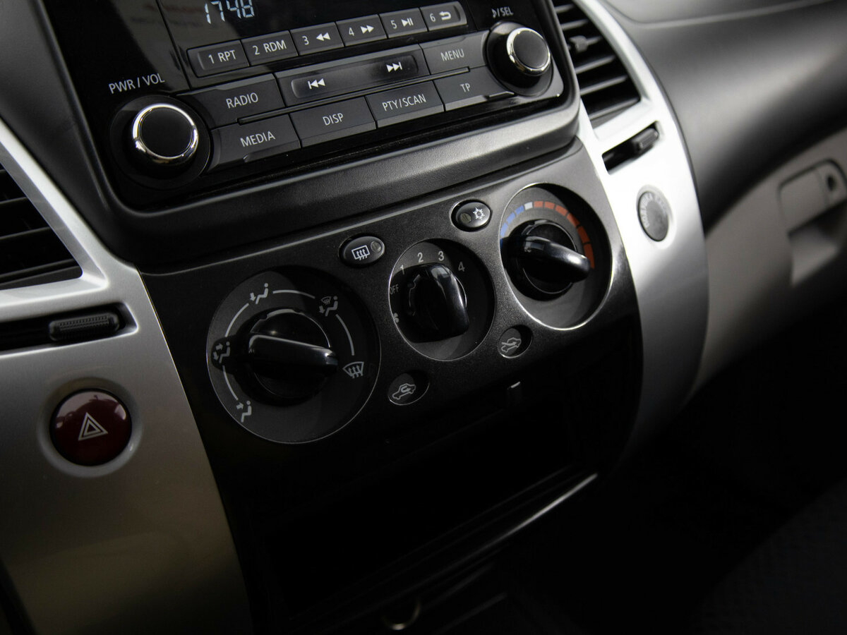 Купить Mitsubishi Pajero Sport с пробегом. Фото: #12