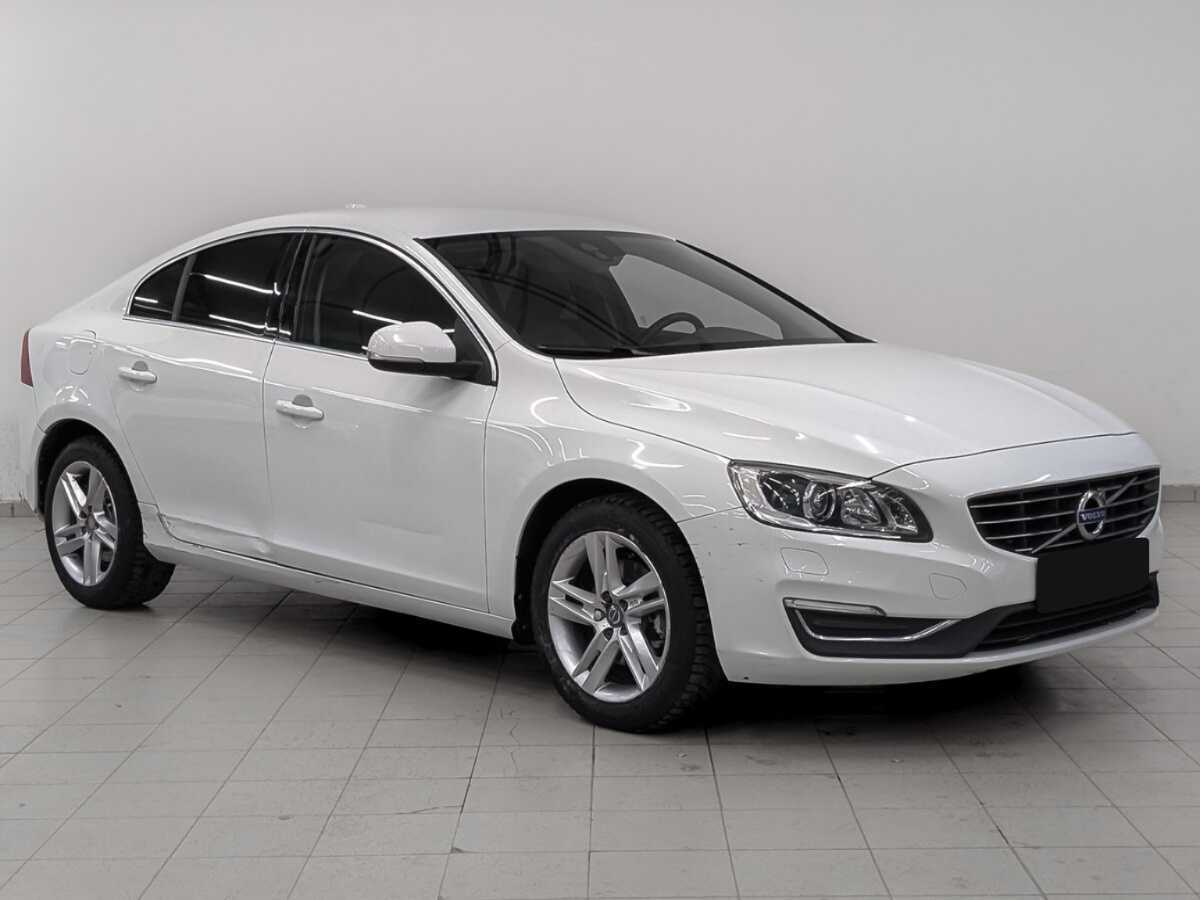 Купить Volvo S60 с пробегом. Фото: #2