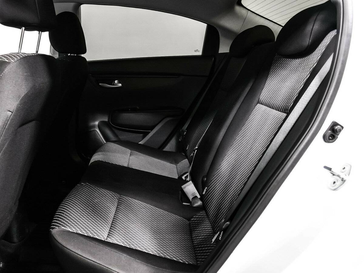 Купить Kia Rio с пробегом. Фото: #11