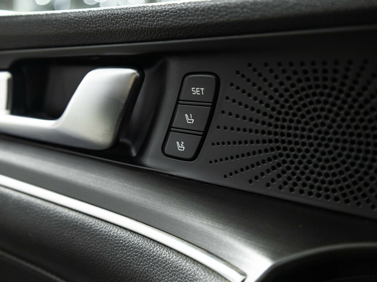 Купить Kia K5 с пробегом. Фото: #14