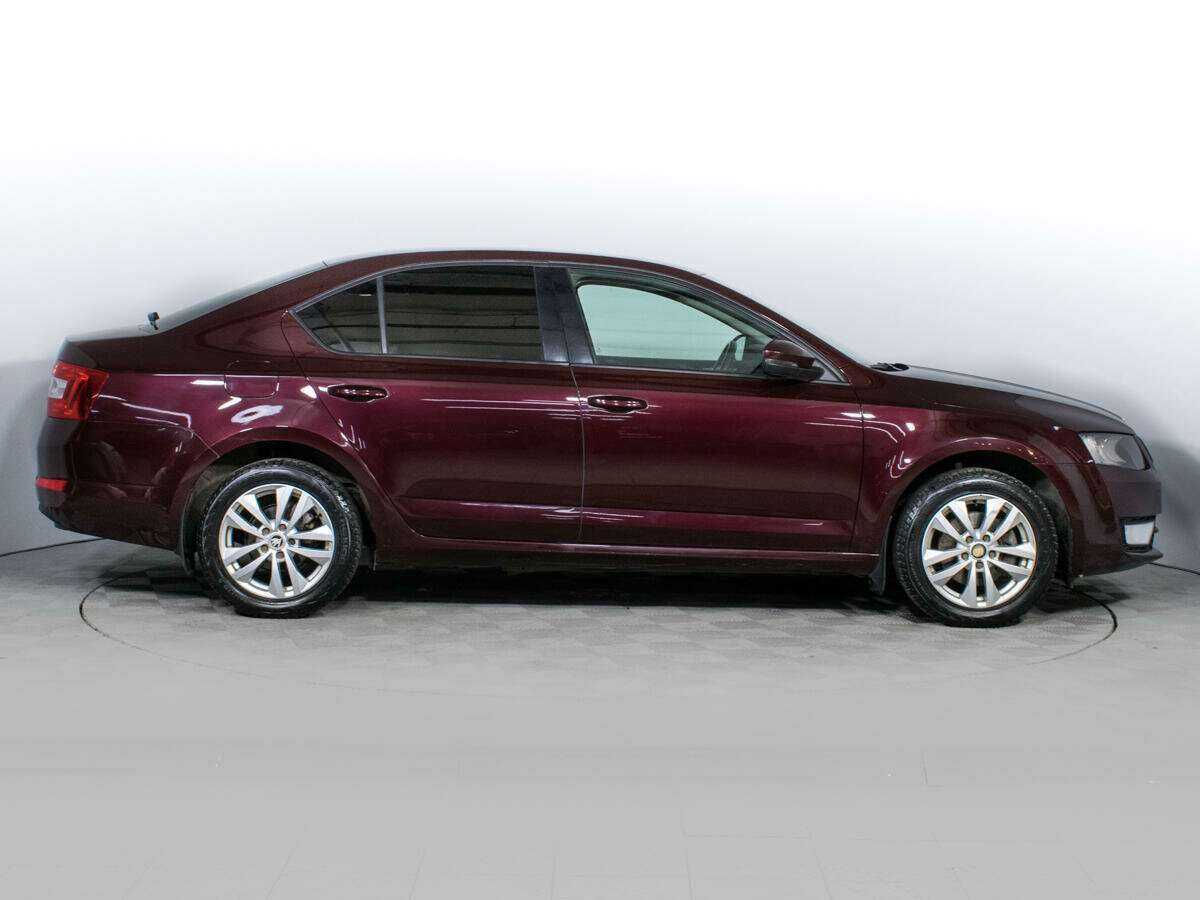 Купить Skoda Octavia с пробегом. Фото: #3